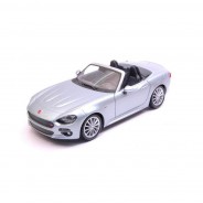 Preisvergleich für Autos: Bburago 21083 Fiat Spider silber Maßstab 1:24 Modellauto