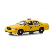 Preisvergleich für Autos: Greenlight 86561 Ford Crown Victoria "NYC Taxi" gelb "John Wick 2" Maßstab 1:...