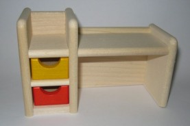Preisvergleich für Puppen & Zubehör: Rülke 22689 Schreibtisch "Filius" Kinderzimmer 1:12 für Puppenhaus