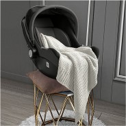 Preisvergleich für Heimtextilien: Babydecke Baby- und Kinderdecke aus kuschelweichem Strick in 70x100 cm hochwertig gearbeitete Strickdecke Babys in Grob-Strick-Optik weiß Gr. 70 x 100  Kinder