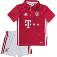 Preisvergleich für Sportbekleidung: FC Bayern München Trikot Set  rot/weiß Gr. 92 Jungen Kleinkinder